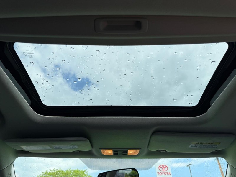 Honda HR-V Vehicle Image 11