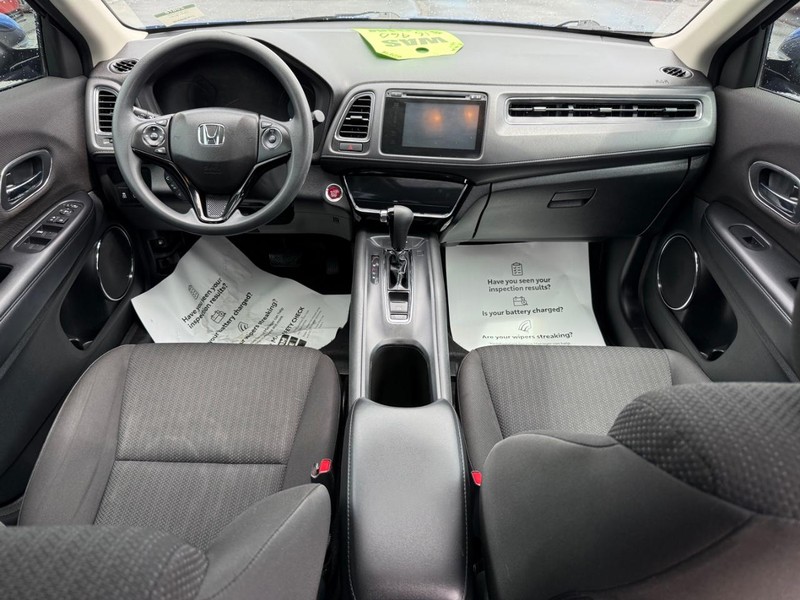 Honda HR-V Vehicle Image 12