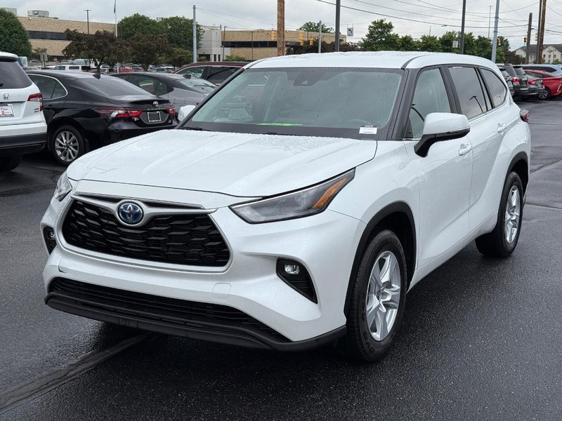 Toyota Highlander Hybrid Vehicle Image 09