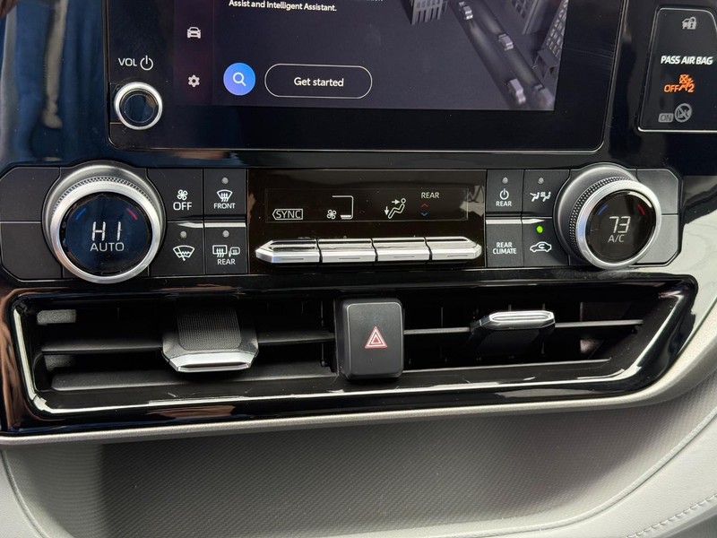 Toyota Highlander Hybrid Vehicle Image 20
