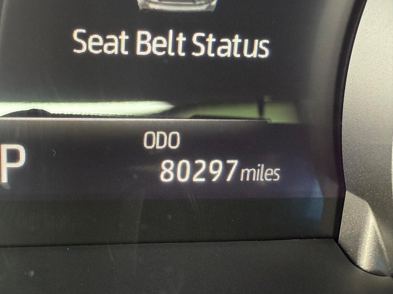 Toyota Highlander Hybrid Vehicle Image 24