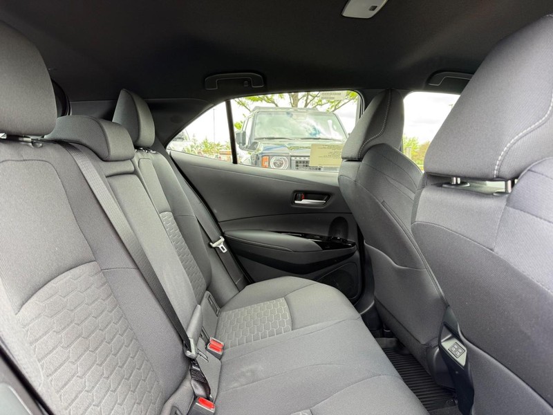 Toyota Corolla Hatchback Vehicle Image 04