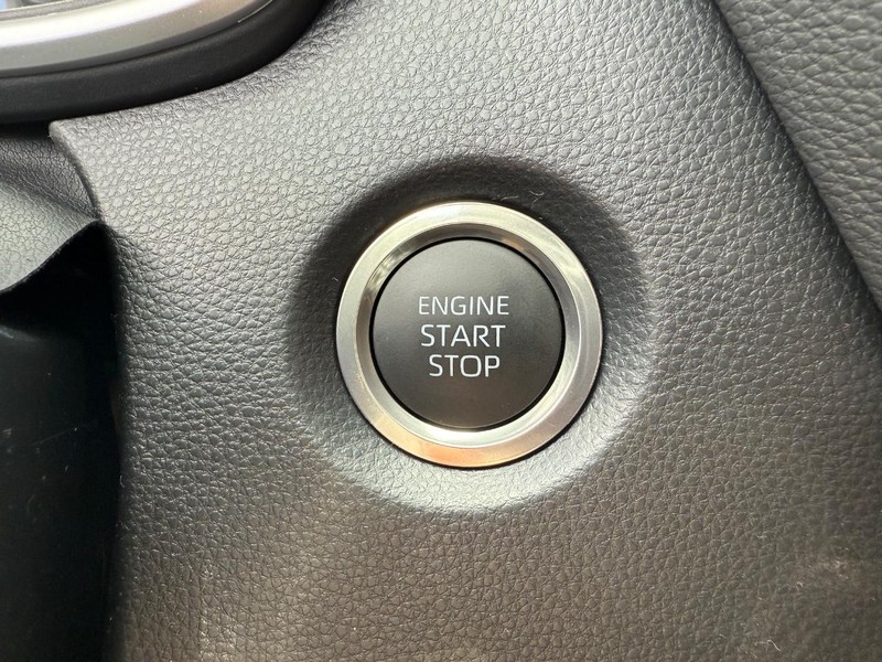 Toyota Corolla Hatchback Vehicle Image 09