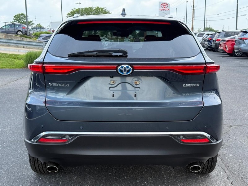 Toyota Venza Vehicle Image 04