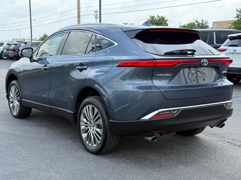 Toyota Venza Vehicle Image 05