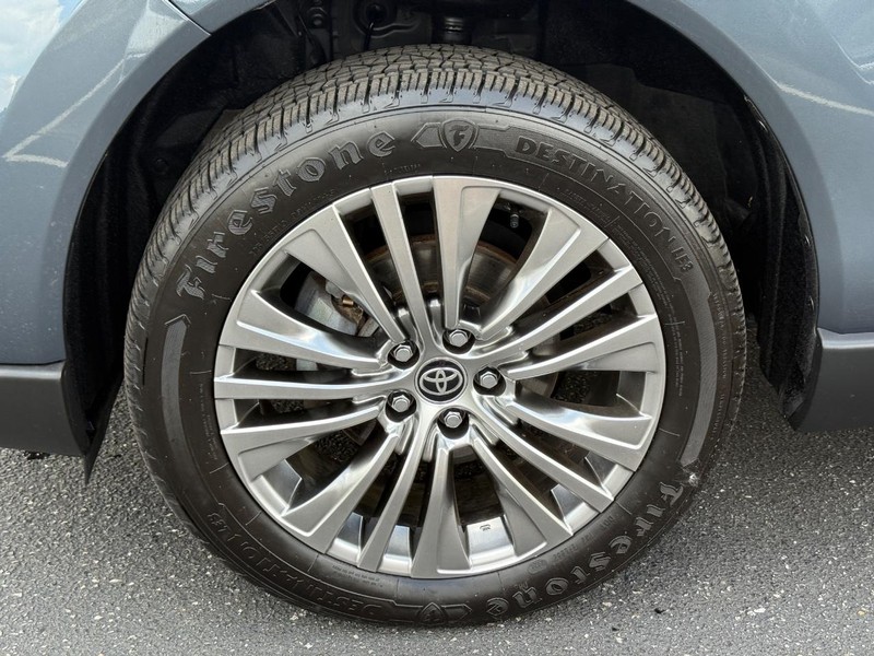 Toyota Venza Vehicle Image 07