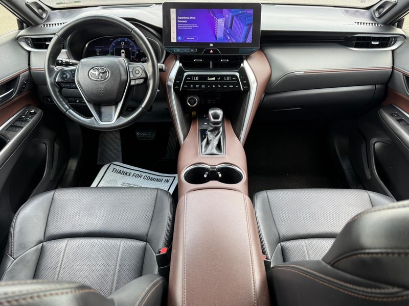 Toyota Venza Vehicle Image 11