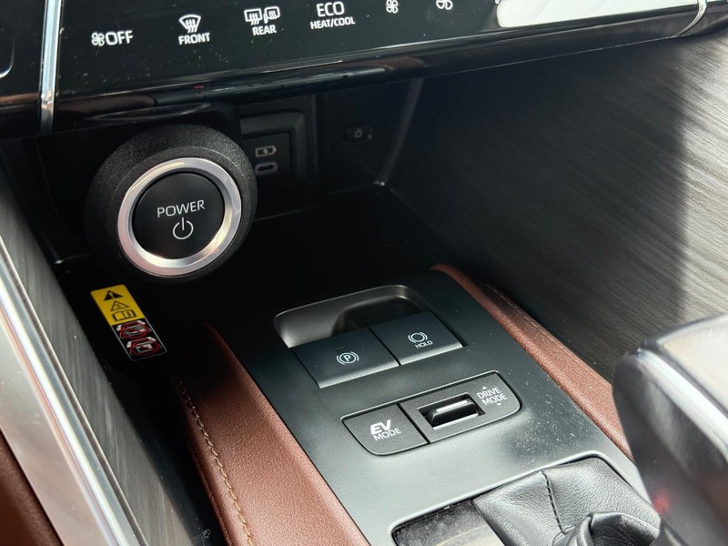 Toyota Venza Vehicle Image 18