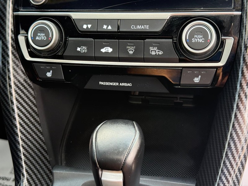 Honda Civic Coupe Vehicle Image 16