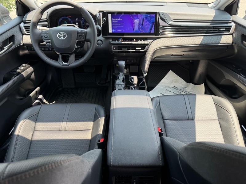 Toyota Camry Vehicle Image 07