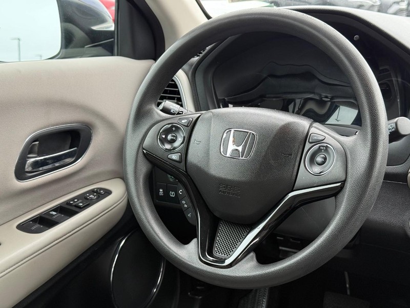 Honda HR-V Vehicle Image 13