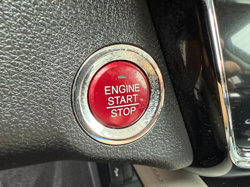 Honda HR-V Vehicle Image 16