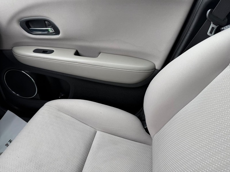 Honda HR-V Vehicle Image 22