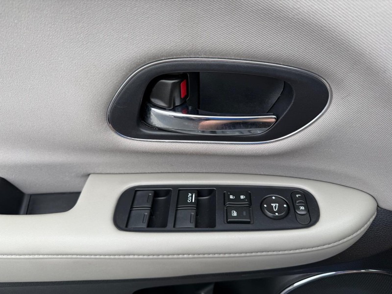 Honda HR-V Vehicle Image 25