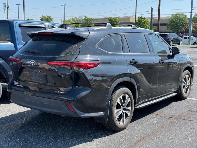 Toyota Highlander Vehicle Image 04