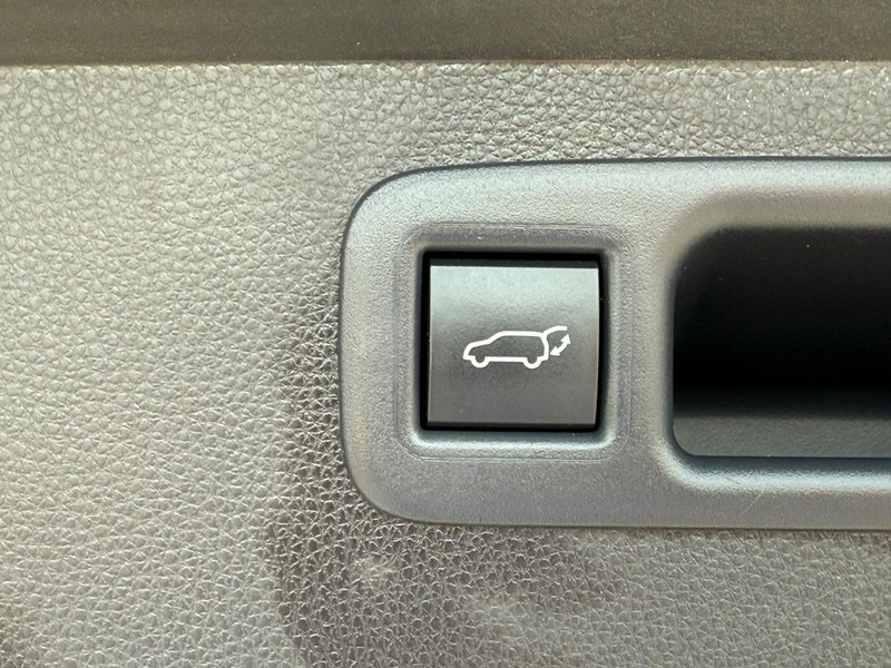 Toyota Highlander Vehicle Image 08