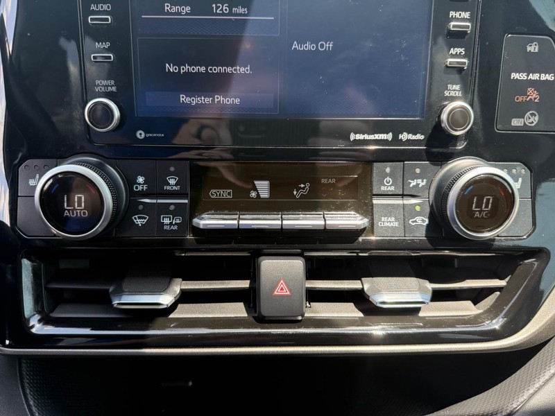 Toyota Highlander Vehicle Image 22