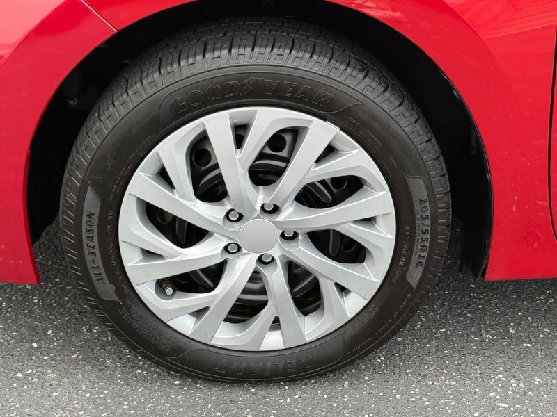 Toyota Corolla Vehicle Image 07