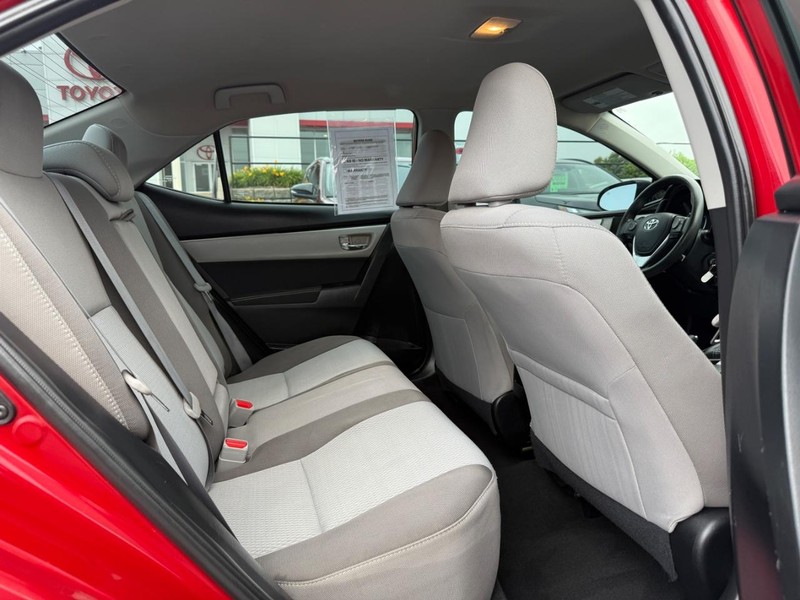 Toyota Corolla Vehicle Image 10