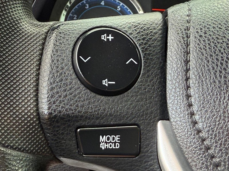 Toyota Corolla Vehicle Image 13