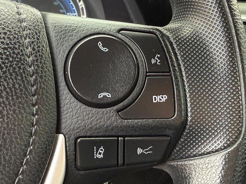 Toyota Corolla Vehicle Image 14