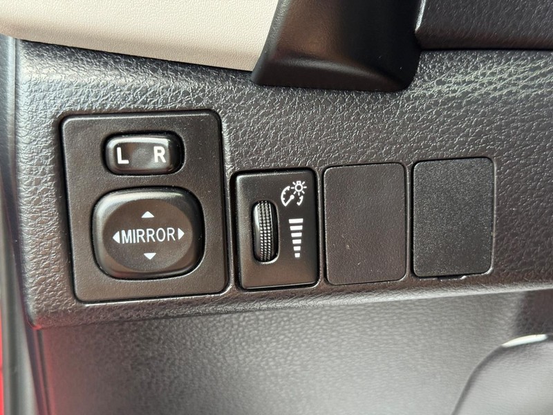 Toyota Corolla Vehicle Image 21
