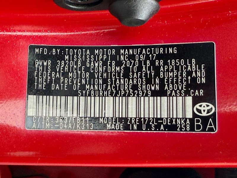 Toyota Corolla Vehicle Image 24