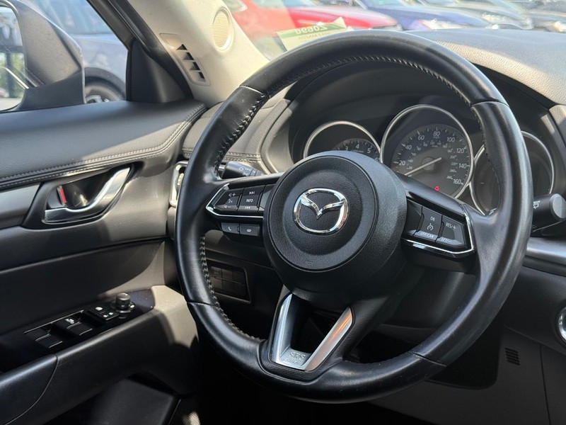 Mazda CX-5 Vehicle Image 12