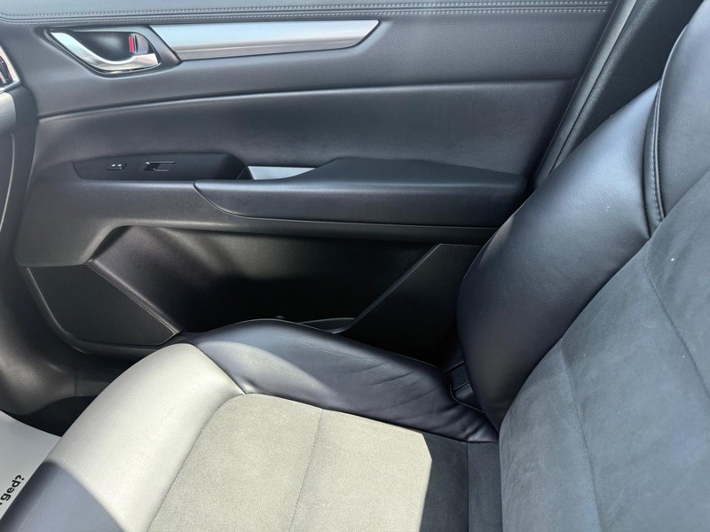 Mazda CX-5 Vehicle Image 21