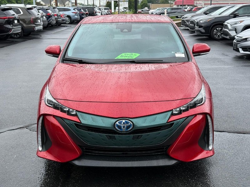 Toyota Prius Prime Vehicle Image 09