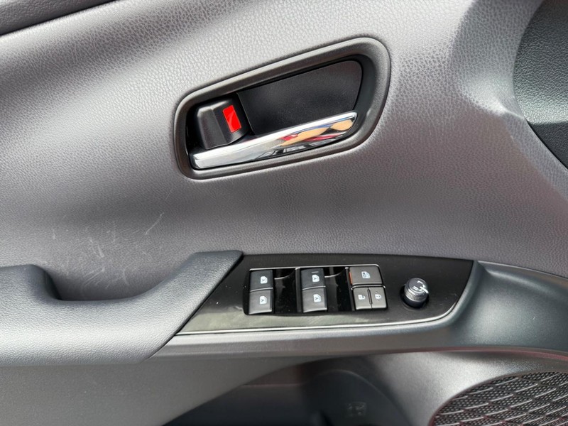 Toyota Prius Prime Vehicle Image 22
