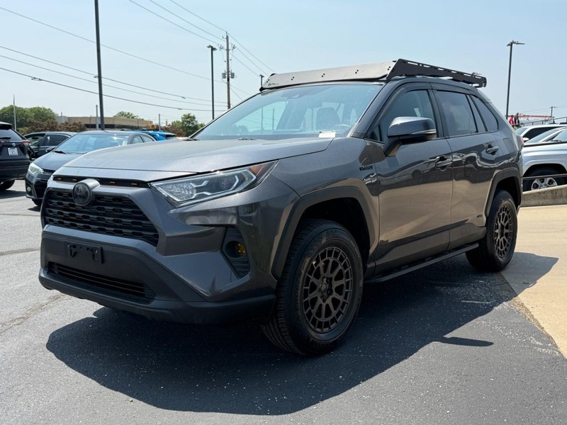 Toyota RAV4 Hybrid Vehicle Image 08