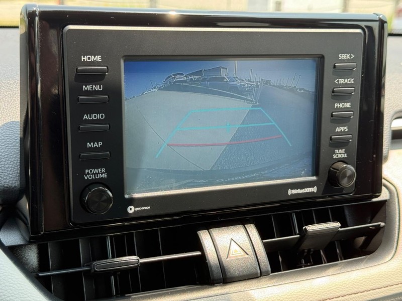 Toyota RAV4 Hybrid Vehicle Image 21