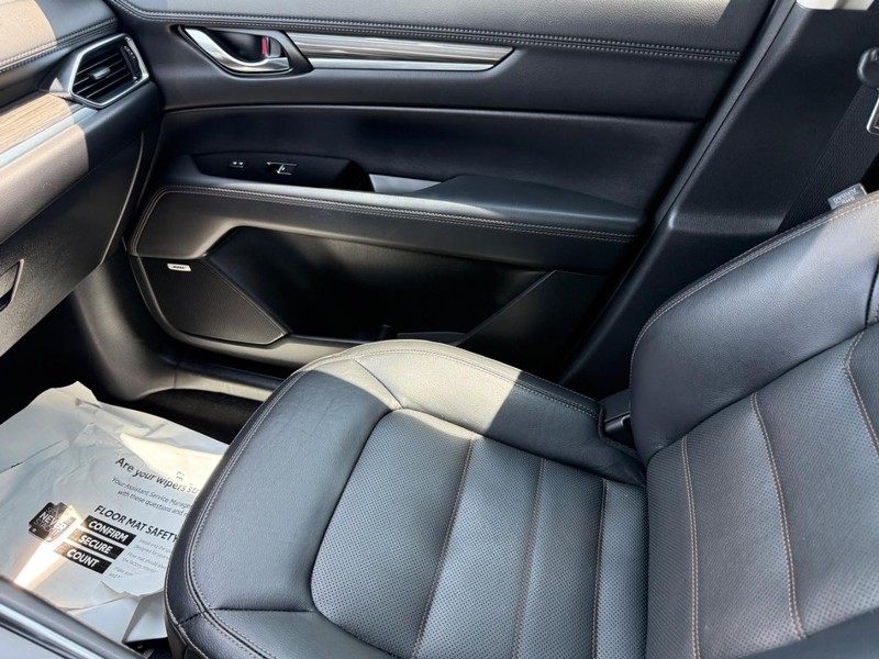 Mazda CX-5 Vehicle Image 22