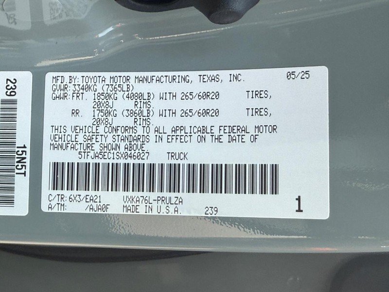 Toyota Tundra 4WD Vehicle Image 24