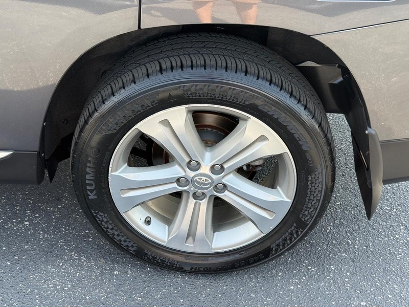 Toyota Highlander Vehicle Image 06