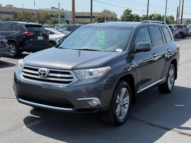 Toyota Highlander Vehicle Image 09