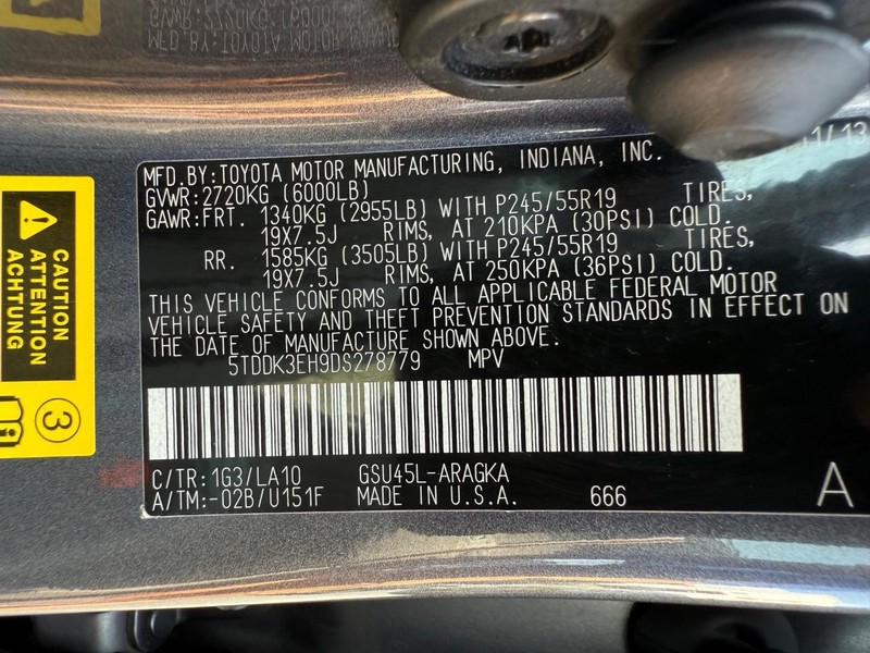 Toyota Highlander Vehicle Image 28