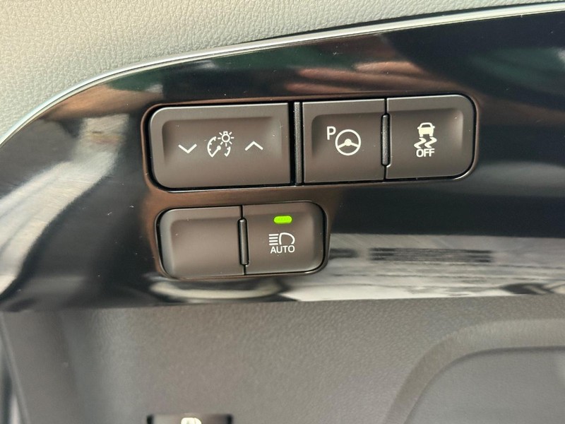 Toyota Prius Vehicle Image 22