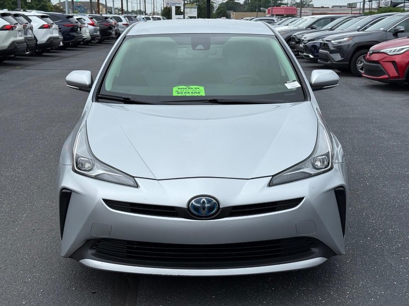 Toyota Prius Vehicle Image 09