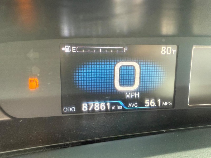 Toyota Prius Vehicle Image 20