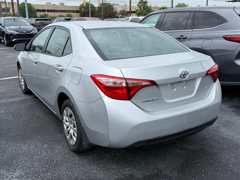 Toyota Corolla Vehicle Image 03