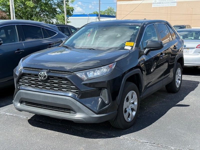 Toyota RAV4 Vehicle Image 02