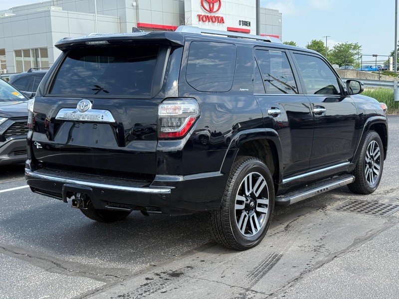 Toyota 4Runner Vehicle Image 03