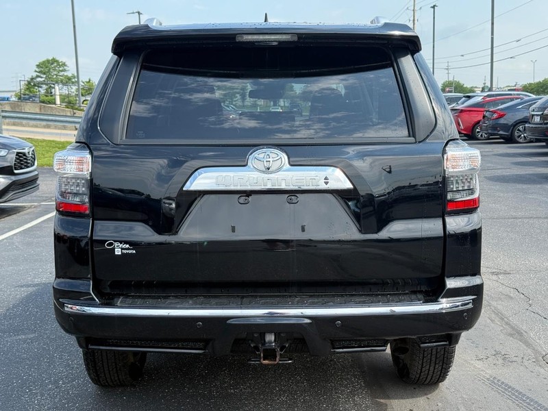 Toyota 4Runner Vehicle Image 04