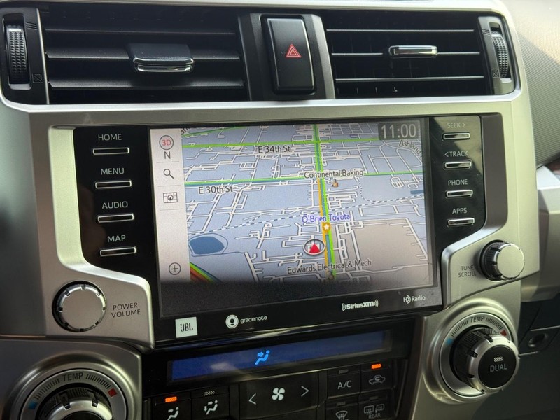 Toyota 4Runner Vehicle Image 17
