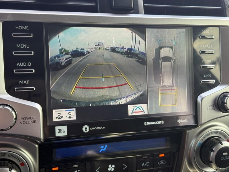 Toyota 4Runner Vehicle Image 18