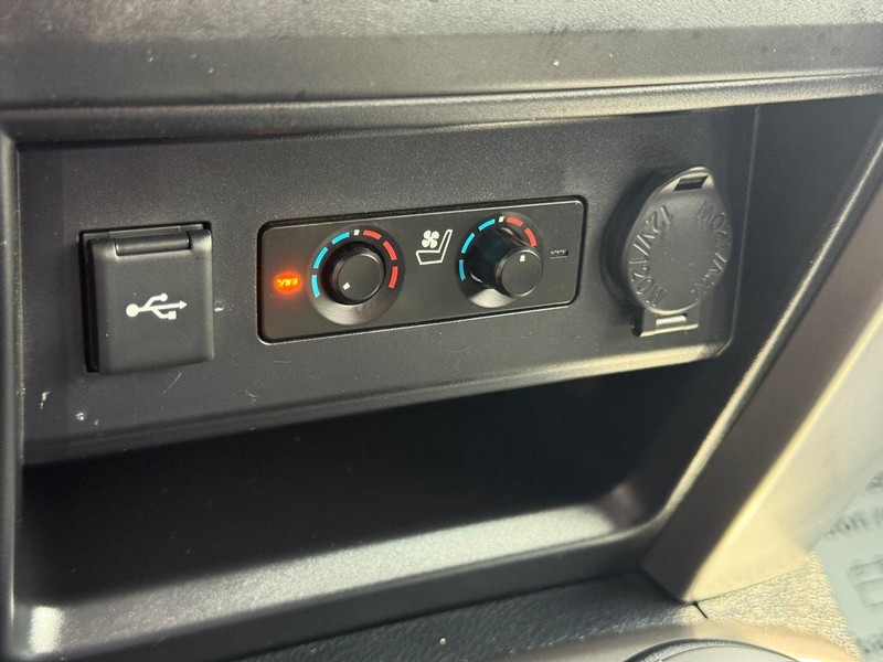 Toyota 4Runner Vehicle Image 20