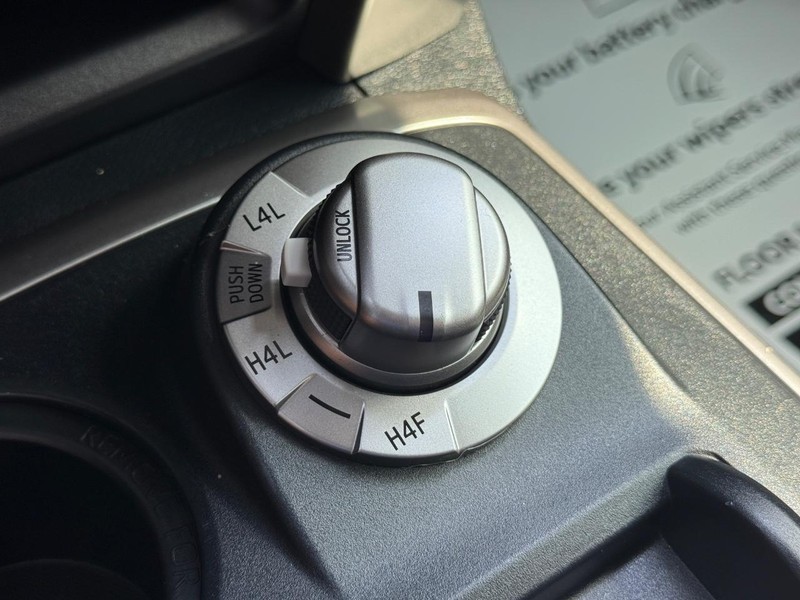 Toyota 4Runner Vehicle Image 21