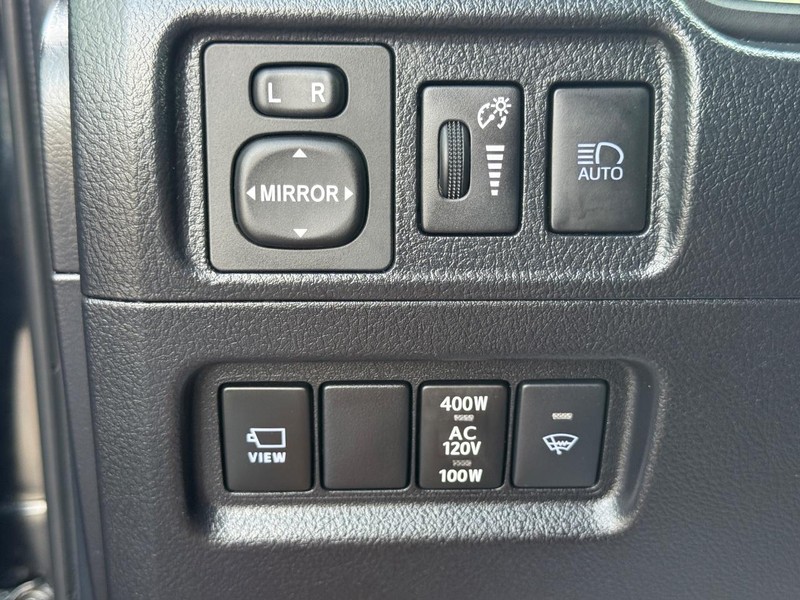 Toyota 4Runner Vehicle Image 25